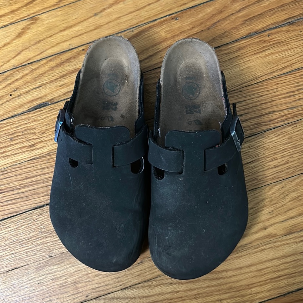 Black vegan boston Birkenstocks